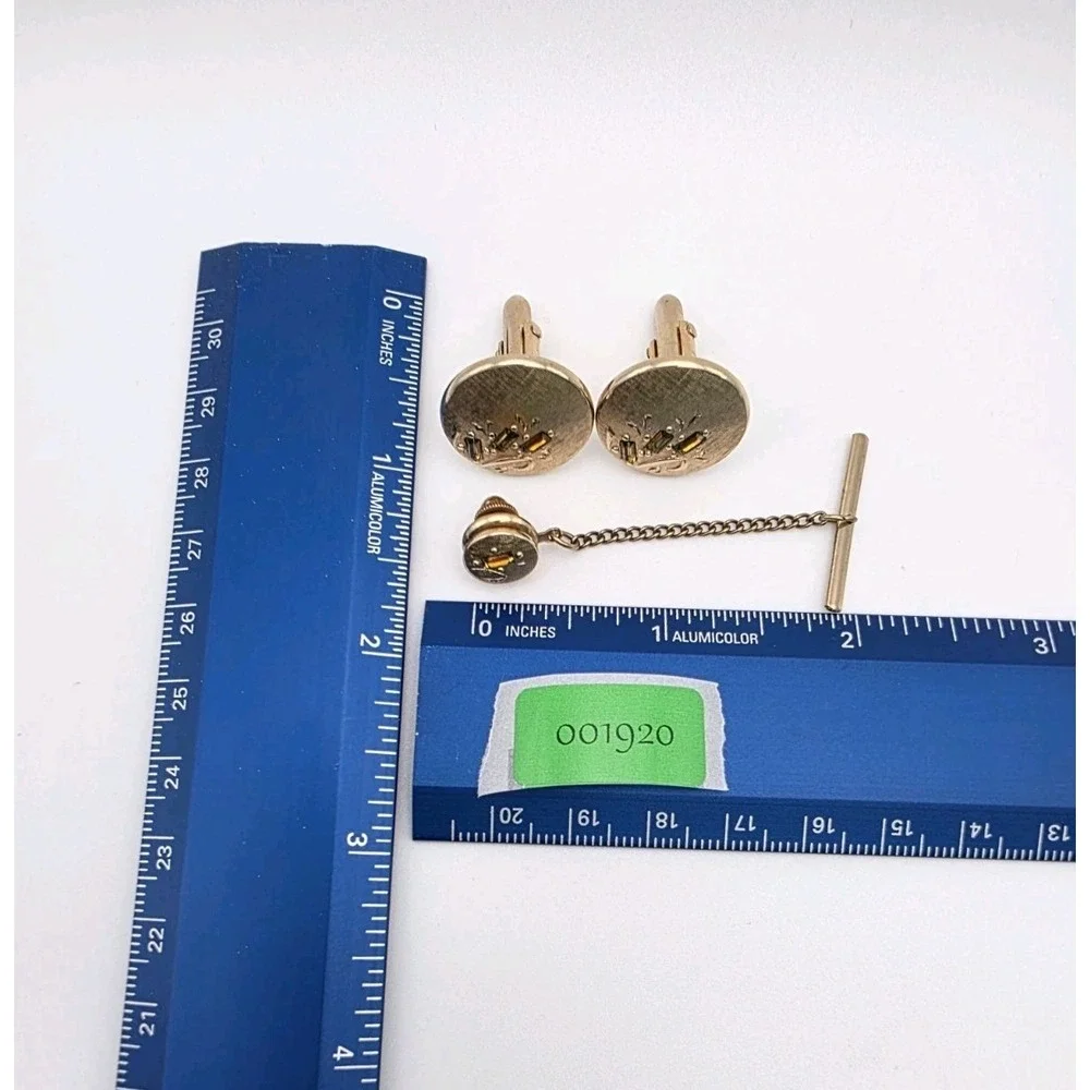 Vtg SWANK Cufflinks Tie Tack Set‎ Leaf Olive Faceted Crystals Gold Tone Textured